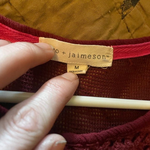 Buckle t shirt - Picture 3 of 3